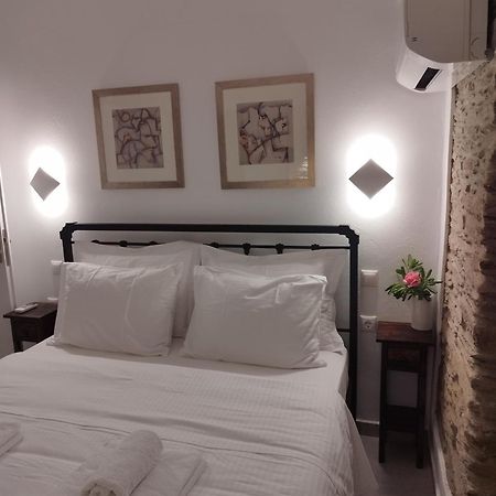Korina'S Suites Ándros Esterno foto