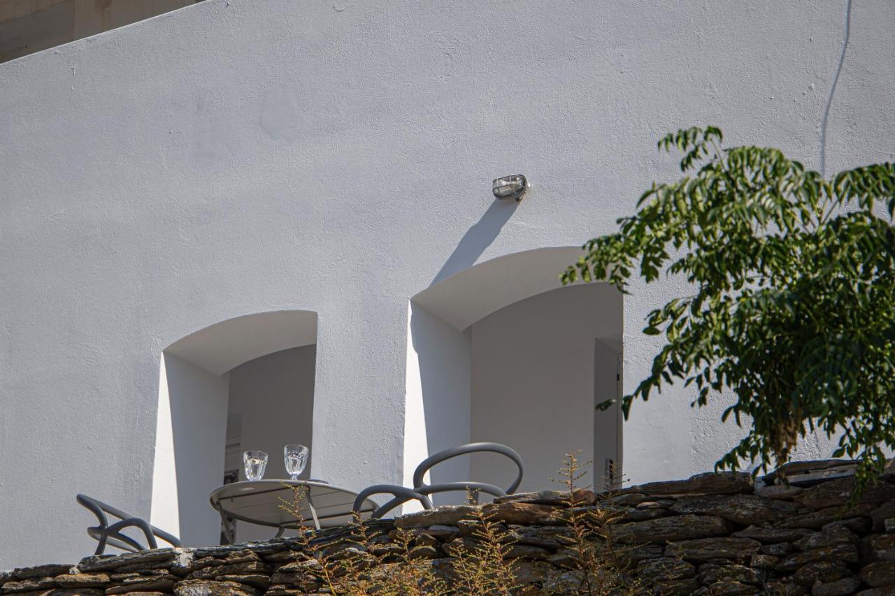 Korina'S Suites Ándros Esterno foto